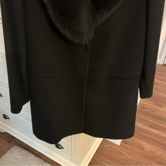 Caruana Wool Coat with Fox Fur Collar, Fabric by Loro Piana Mid Length Size 12 - Picture 4 of 15